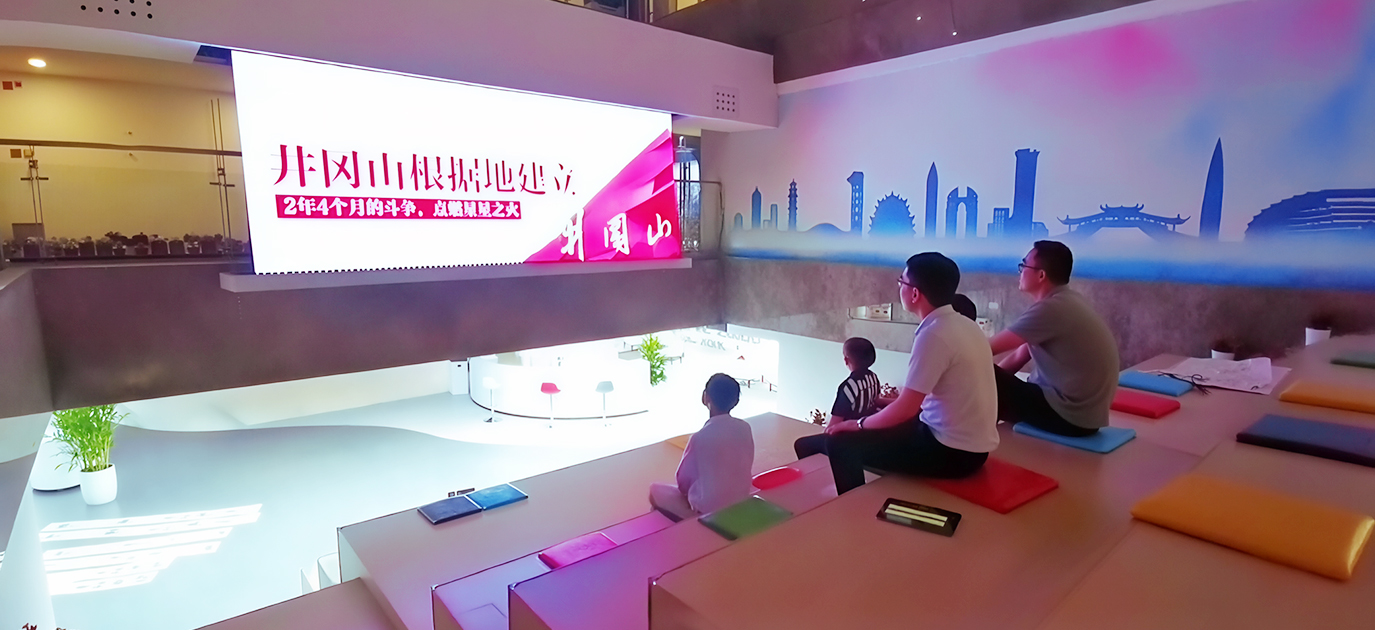 自动升降LED折叠屏案例（党建综合体）